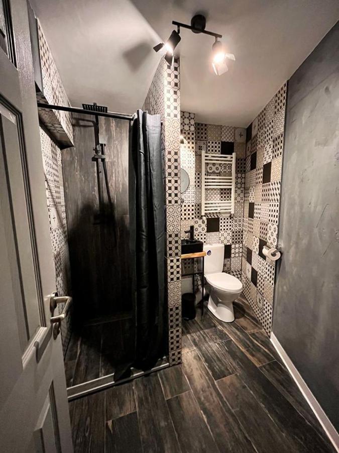 Studio G1 Moineşti Esterno foto